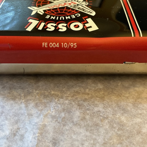 Fossil Vintage Sunglasses Tin Case. 1995 - Picture 2 of 6